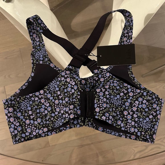 KNIX Catalyst Front Zip Sports Bra in Size 1 - Picture 2 of 3